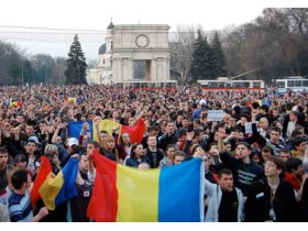 Митинг в Кишиневе. natmorar.livejournal.com Митинг в Кишиневе. natmorar.livejournal.com